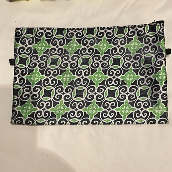 LOT OF SIX (6) - Picture 2 of 5